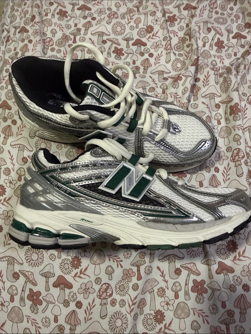 New Balance Silver, Green & White Running Shoes